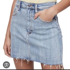 ARITZIA Wilfred Free Raw Hem Stretch Demin skirt Women's Size 0